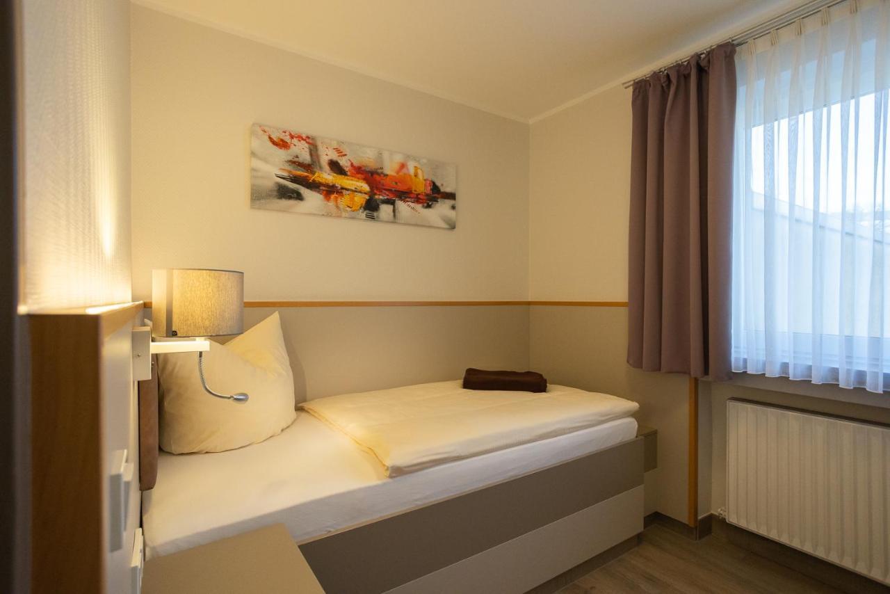 Stadt-Gut-Hotel Siegboot 지겐 외부 사진
